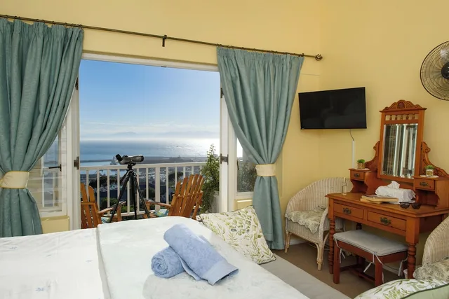 شقة ديلوكس بإطلالة على البحر بغرفتي نوم، Albatross Guest House 9/10