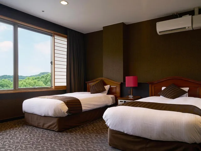 غرفة يابانية غربية في المبنى الرئيسي، Kujukushima Bayside Hotel & Resort Flags 1/1