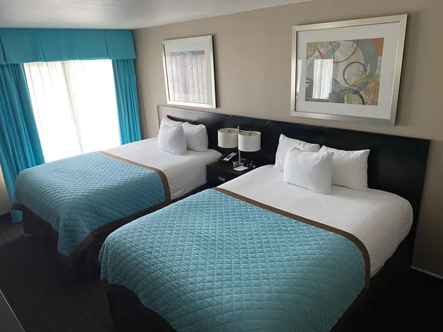 غرفة قياسية بسريرين كوين، Wyndham Garden Midland 2/3