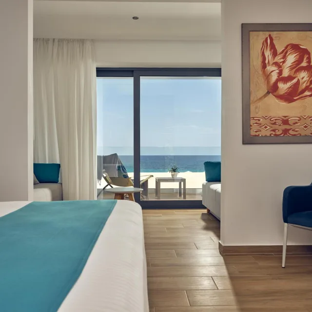 جناح بإطلالة على البحر بشرفة، Cavo Orient Beach Hotel 3/5