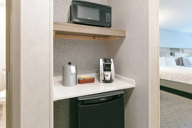 غرفة قياسية بسرير كينج، Holiday Inn Express Hotel Suites Valparaiso 6/7