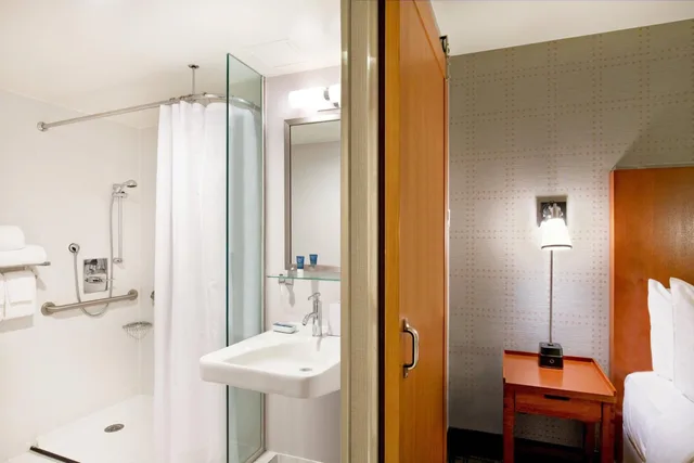 Suite, King Bed, Four Points by Sheraton Midtown Times Square 8/10