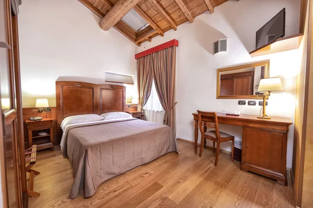 غرفة أساسية بسريرين منفصلين، Villa Malaspina 2/5