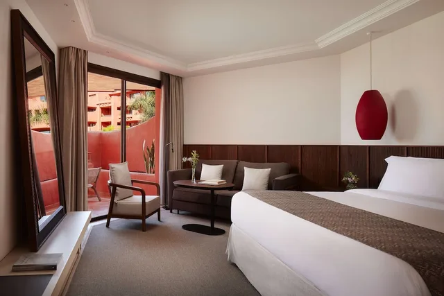 غرفة غراند ديلوكس بإطلالة على الحديقة، Tivoli La Caleta Tenerife Resort 1/5