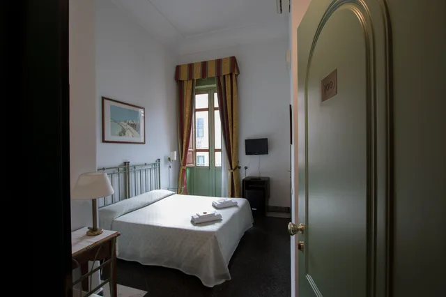 غرفة بسريرين منفصلين بشرفة، Hotel Posta 8/9