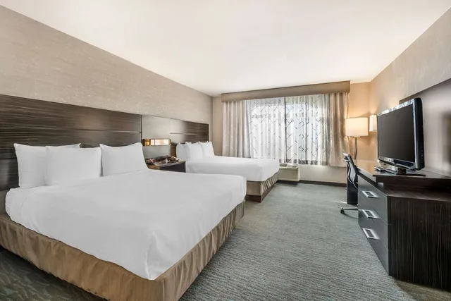 جناح بسريرين كوين مع أريكة، Best Western Plus North Las Vegas Inn & Suites 3/5