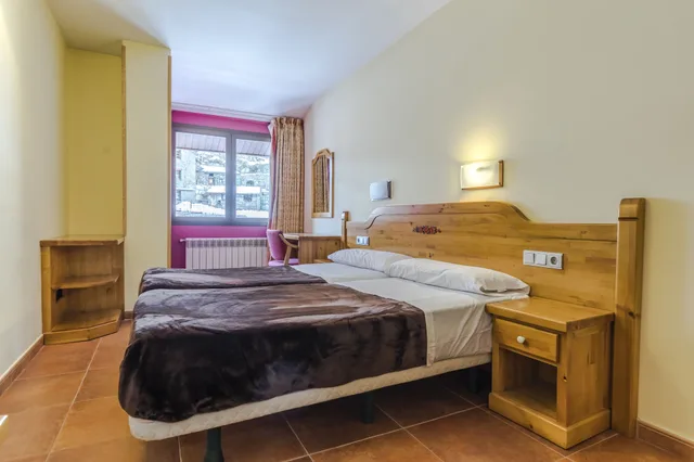 Apartment, 4 Beds, Mountain View, Apartamentos Sant Moritz 1/10
