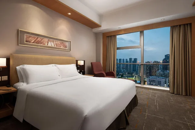 جناح بسرير كينج بغرفة نوم واحدة، New World Wuhan Hotel 1/3