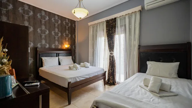 غرفة سوبيريور ثلاثية، Toti Boutique Rooms 1/1