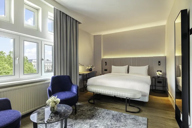 غرفة سوبيريور بسريرين منفصلين بشرفة، NH Amsterdam Leidseplein 2/6