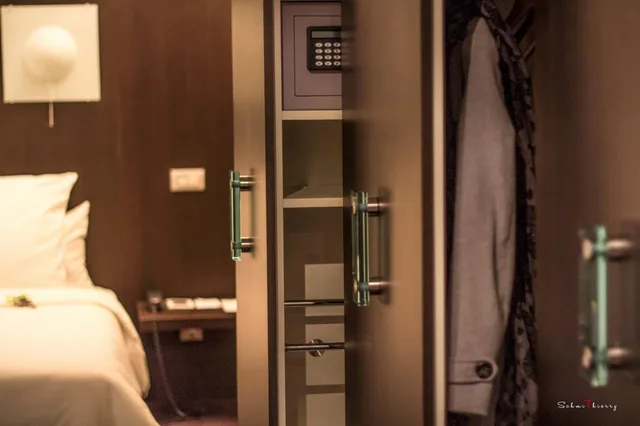 غرفة تنفيذية بسرير كوين، Le Rex Hotel 7/7