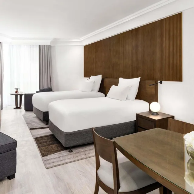 Deluxe, Twin Beds, Haram Courtyard View، زمزم بولمان مكة(Pullman ZamZam Makkah) 7/13