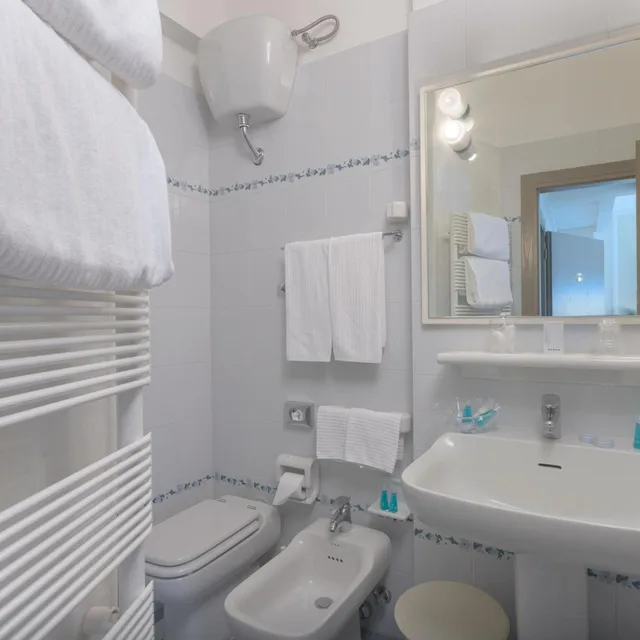 غرفة بسرير مزدوج أو سريرين منفصلين، Hotel Il Timone 4/6