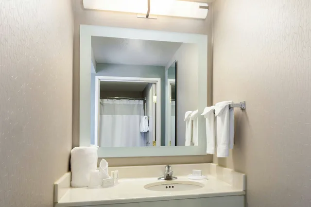 جناح، Springhill Suites Louisville Hurstbourne North 3/4