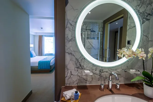 جناح ركني بإطلالة على المرفأ، Port Palace Hotel 9/10