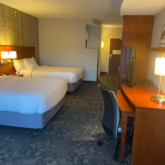 غرفة كبيرة بسريرين كوين، Courtyard By Marriott Gettysburg 4/6