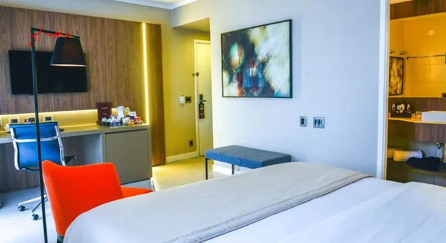 luxo queen non smoking، Clarion Hotel Faria Lima 2/3