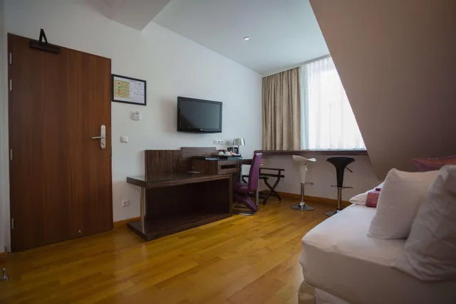 3 Bed Apartment، Best Western Plus Hotel Arcadia 8/10
