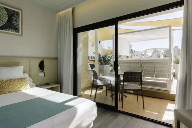 My Favorite Club, Premium, Double Bed, Terrace، AluaSoul Palma Hotel - Adults only 6/10