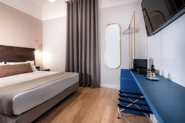 غرفة ديلوكس بسرير كوين، Belle Epoque Suites Athens 2/5