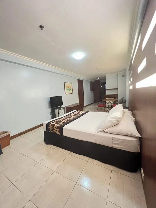 غرفة قياسية بسريرين منفصلين، Jupiter Suites 1/6