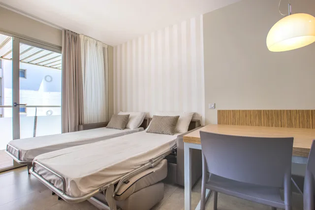 شقة بسريرين منفصلين بغرفة نوم واحدة مع أريكة، Aparthotel Odissea Park 2/3