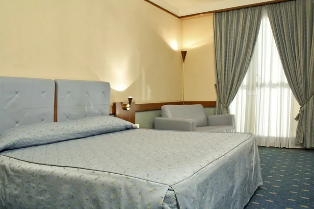 غرفة قياسية بسريرين منفصلين، Hotel Del Campo 1/5