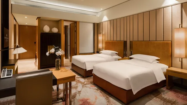 Classic, Twin Beds, with View, Intercontinental Changsha 2/3