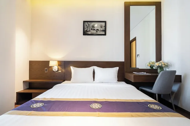 غرفة بسرير كينج بشرفة، DHTS Business Hotel & Apartment 2/2