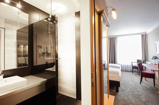 Room, King Bed, Hotel Tanne Ilmenau 4/4