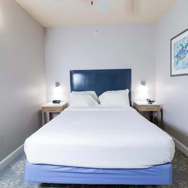 غرفة رباعية بسرير كينج، Seaside Amelia Inn 1/7