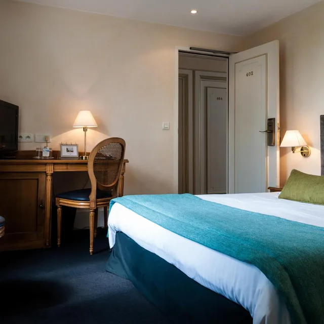 غرفة قياسية بسرير كينج، Chateau De Saulon 7/10
