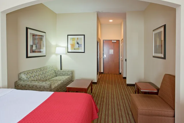 جناح بسريرين كوين بمنطقة جلوس، Holiday Inn Austin North - Round Rock 3/8