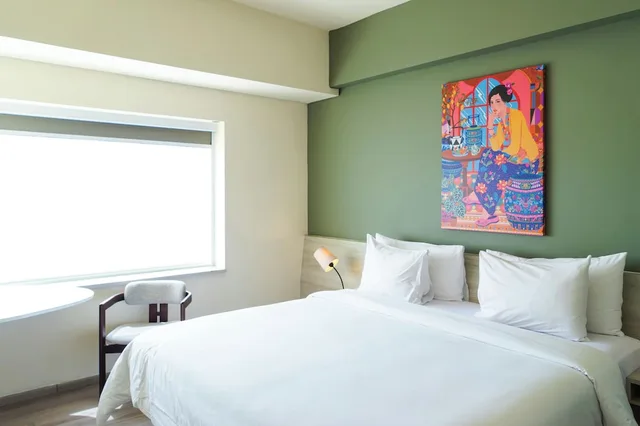غرفة سوبيريور بسرير كوين، Artotel Harmoni Jakarta 3/8