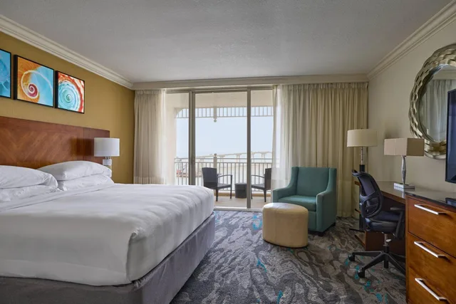 Room, King Bed, Water View, Balcony, Captiva Tower, Accessible، Marriott Sanibel Harbour Resort And Spa 9/15