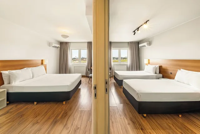 غرفة عائلية بسرير مزدوج وسريرين منفصلين، Slim Hotel Sao Paulo Congonhas - Aeroporto 4/10