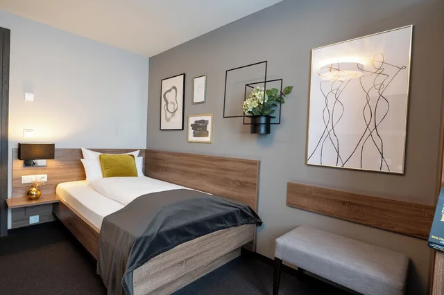 غرفة كومفورت مفردة بسرير فردي، V Boutique Hotel 1/1