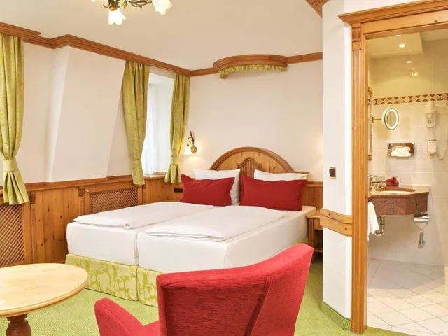 Junior Suite, Street View، Park Hotel Laim 3/6