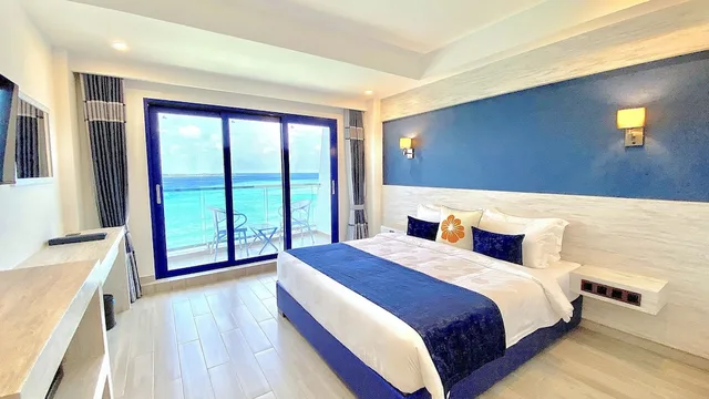 Deluxe, King Bed, City View, Balcony, Kaani Palm Beach 2/5