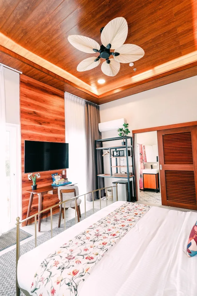 Lodge, King Bed، Kimberly Tagaytay Hotel 3/5