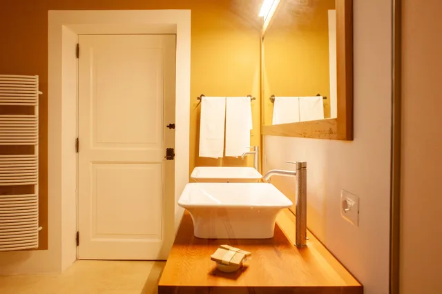 جناح جونيور سوبيريور بسرير كوين وسريرين منفصلين، Naturalis Bio Resort Spa 1/2