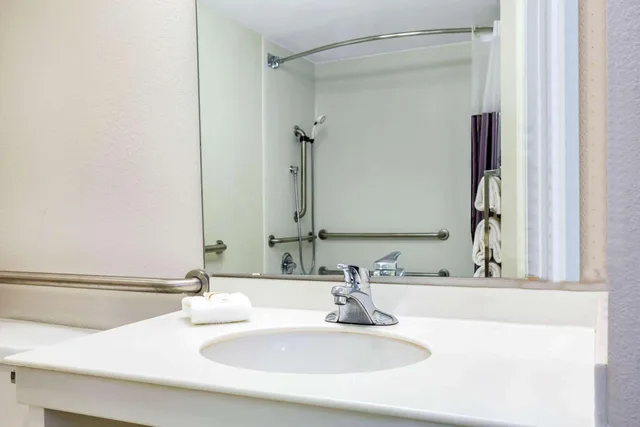 Room, 2 Double Beds, Bathtub, Accessible, Fairfield by Marriott Inn & Suites Austin West 8/9