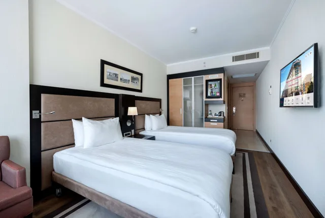غرفة قياسية مزدوجة لغير المدخنين، Ramada Plaza By Wyndham Istanbul City Center 1/3