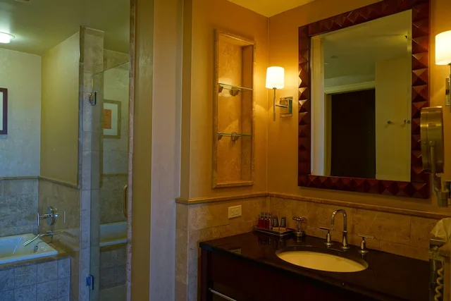 2 Bedrooms, Suite, King Bed, 1 King and 2 Double Beds, Intracoastal View, 2 Bathrooms, Sofa, Balcony, Palm Beach Singer Island Resort and Spa Luxury Suites 4/5