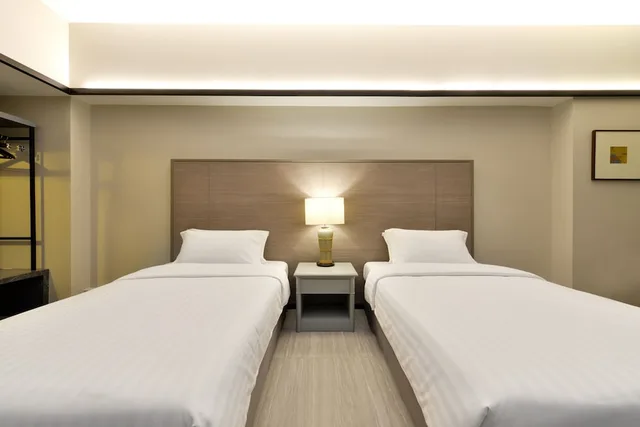 غرفة بريميوم ديلوكس بسريرين منفصلين بشرفة، Tinidee Hotel Bangkok Golf Club 3/4