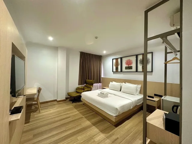 Renovated, Deluxe, Double or Twin Bed، SAKURA SKY RESIDENCE 1/10