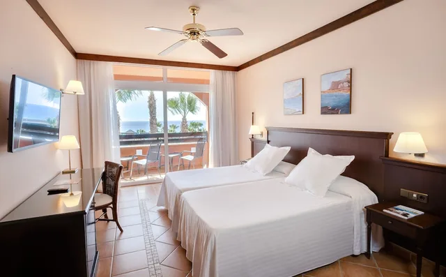غرفة عائلية بسرير كينج، Occidental Jandia Playa 2/7