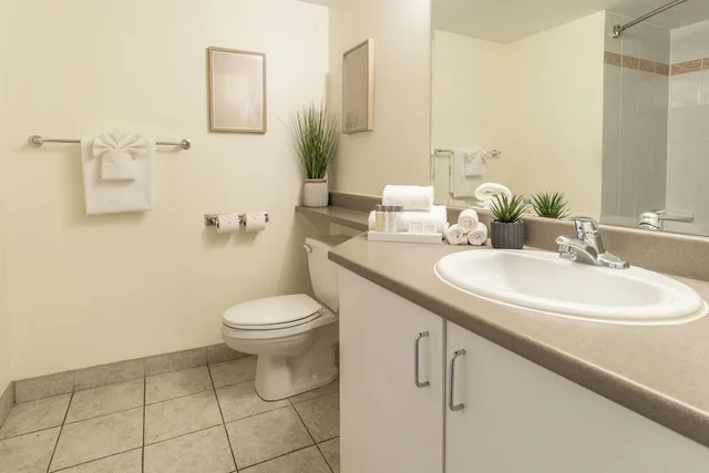استوديو بسريرين كوين بمطبخ صغير، Hotel Faubourg Montreal 7/9