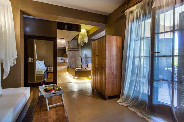 جناح سيغنتشر، Skopelos Holidays Hotel 9/9