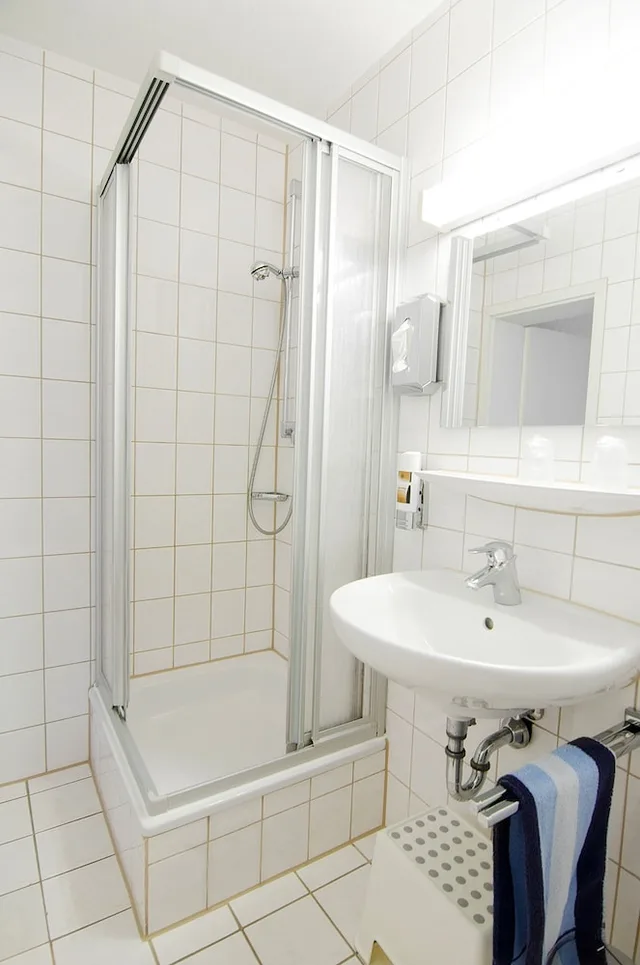 1 Bedroom, Standard, Twin Beds, Hotel & Restaurant Park-Cafe Isa 6/6